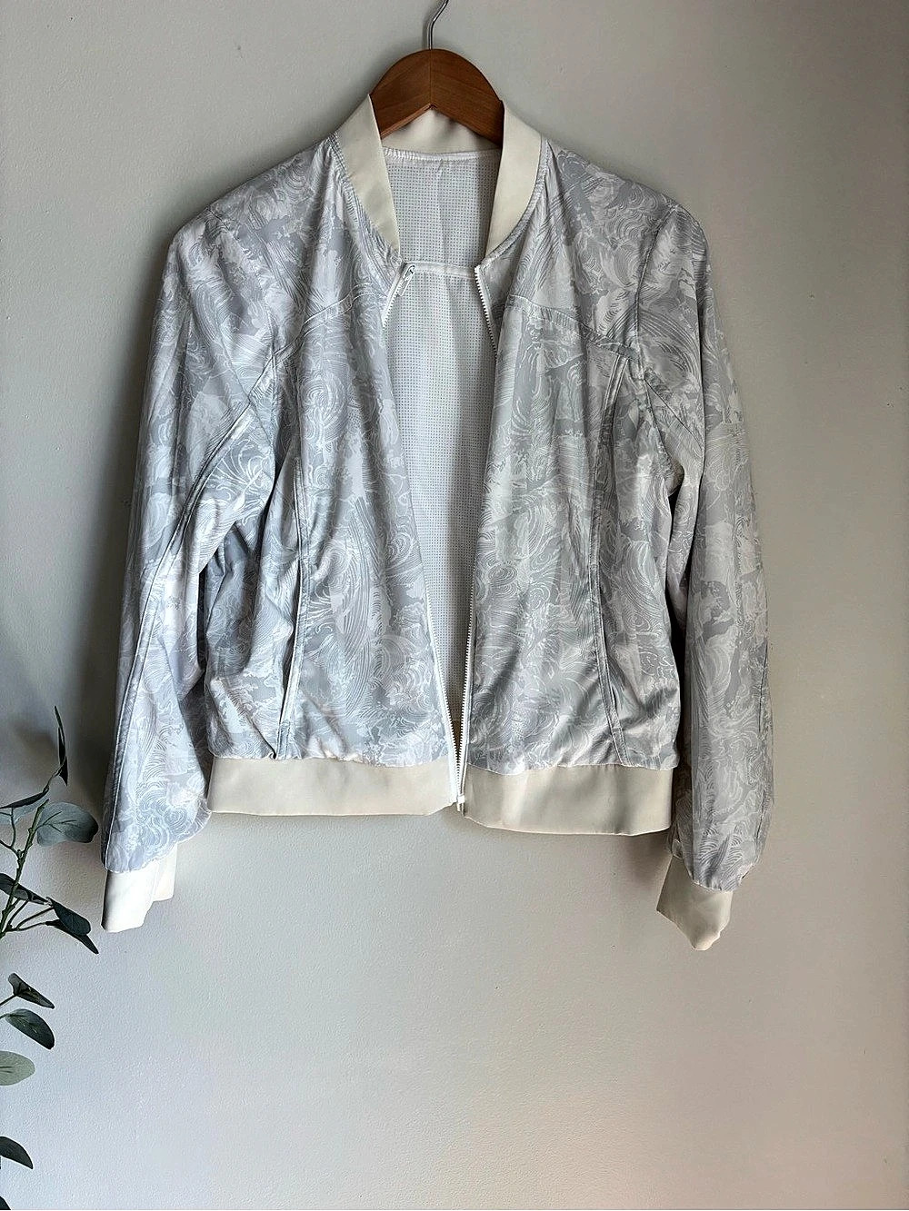 lululemon Both Ways Bomber Women's White Geometric Jacket size S